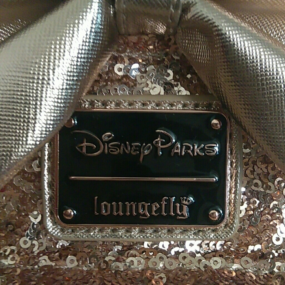 Minnie Mouse Rosegold Sequined Backpack - Picture 2 of 6